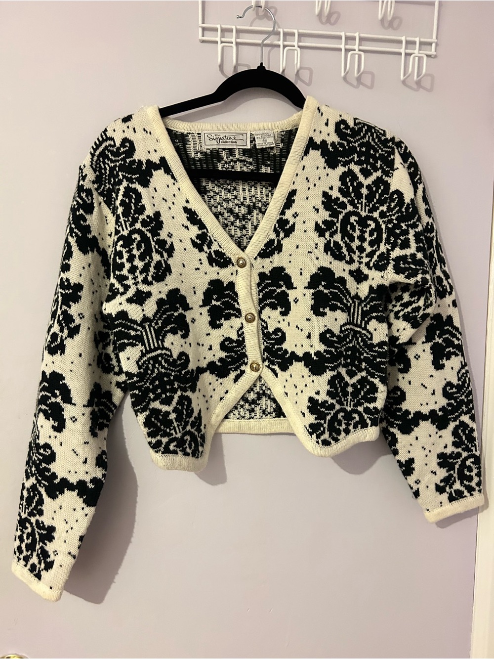 Signature Black & White Floral Knit Cropped Cardigan